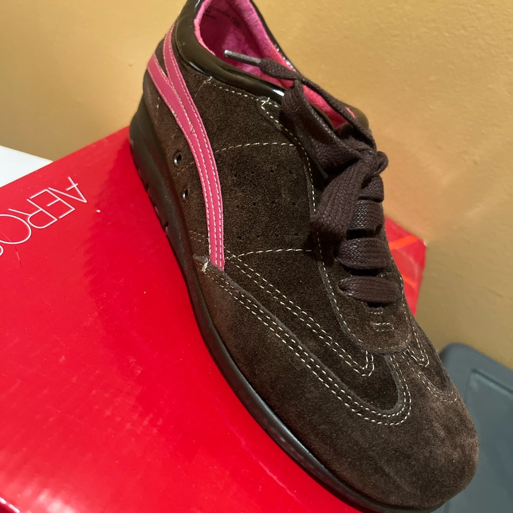 AEROSOLES Dark Brown Air Cushion Sneakers